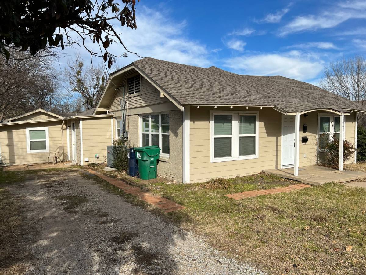 Apartment for rent at 500 W Parkway St, Denton, TX 76201