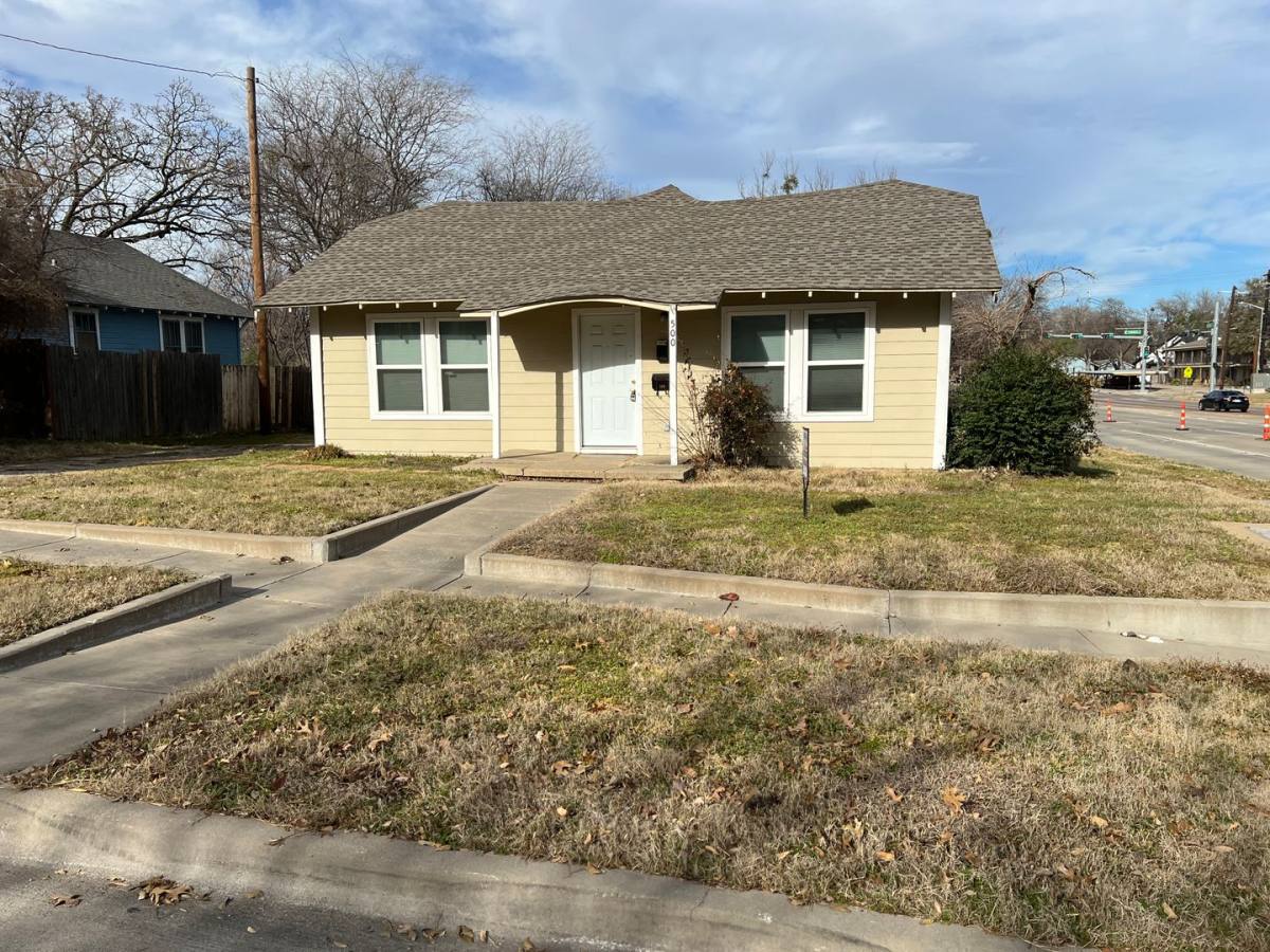 Apartment for rent at 500 W Parkway St, Denton, TX 76201