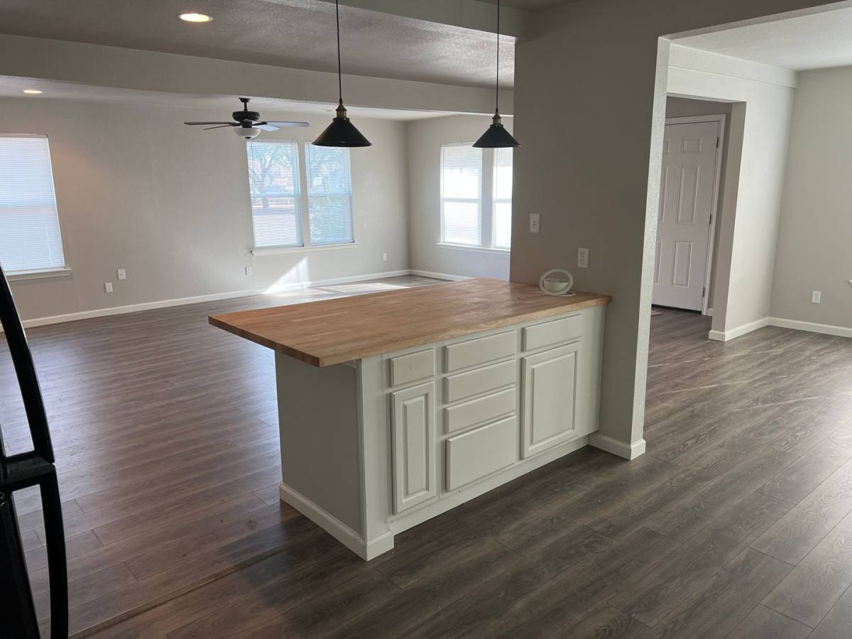 Apartment for rent at 500 W Parkway St, Denton, TX 76201