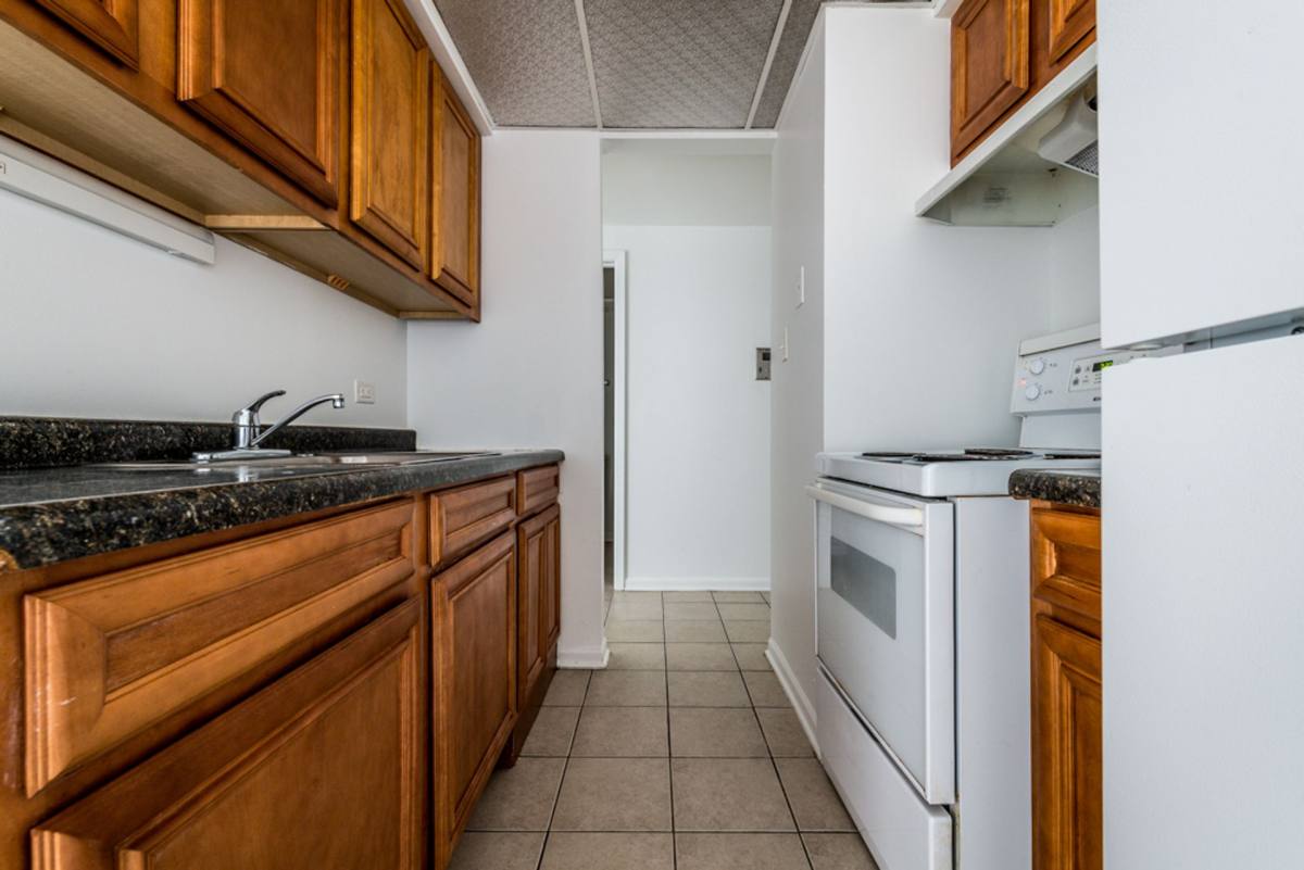 Apartment for rent at 2115 S 4th Ave, Maywood, IL 60153