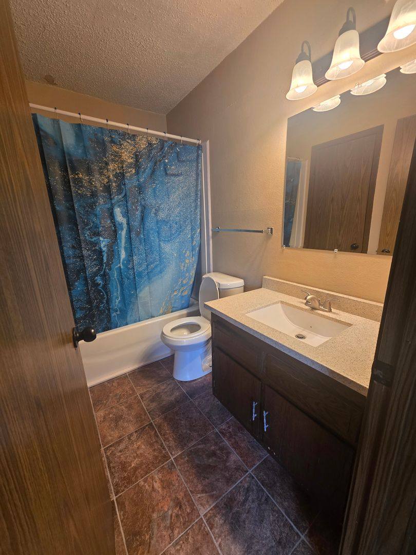 Apartment for rent at 3609 Joan Dr, Waterloo, IA 50702