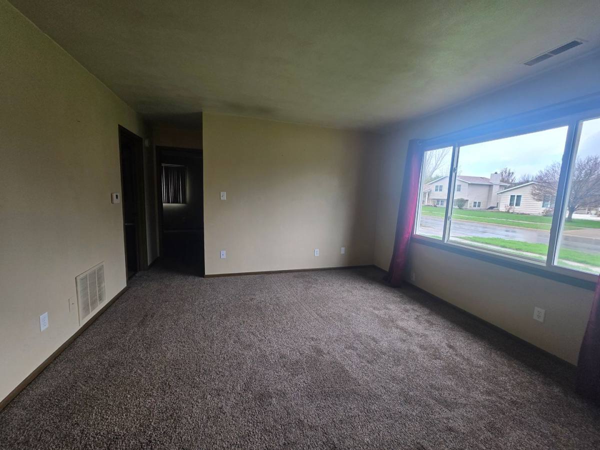 Apartment for rent at 3609 Joan Dr, Waterloo, IA 50702