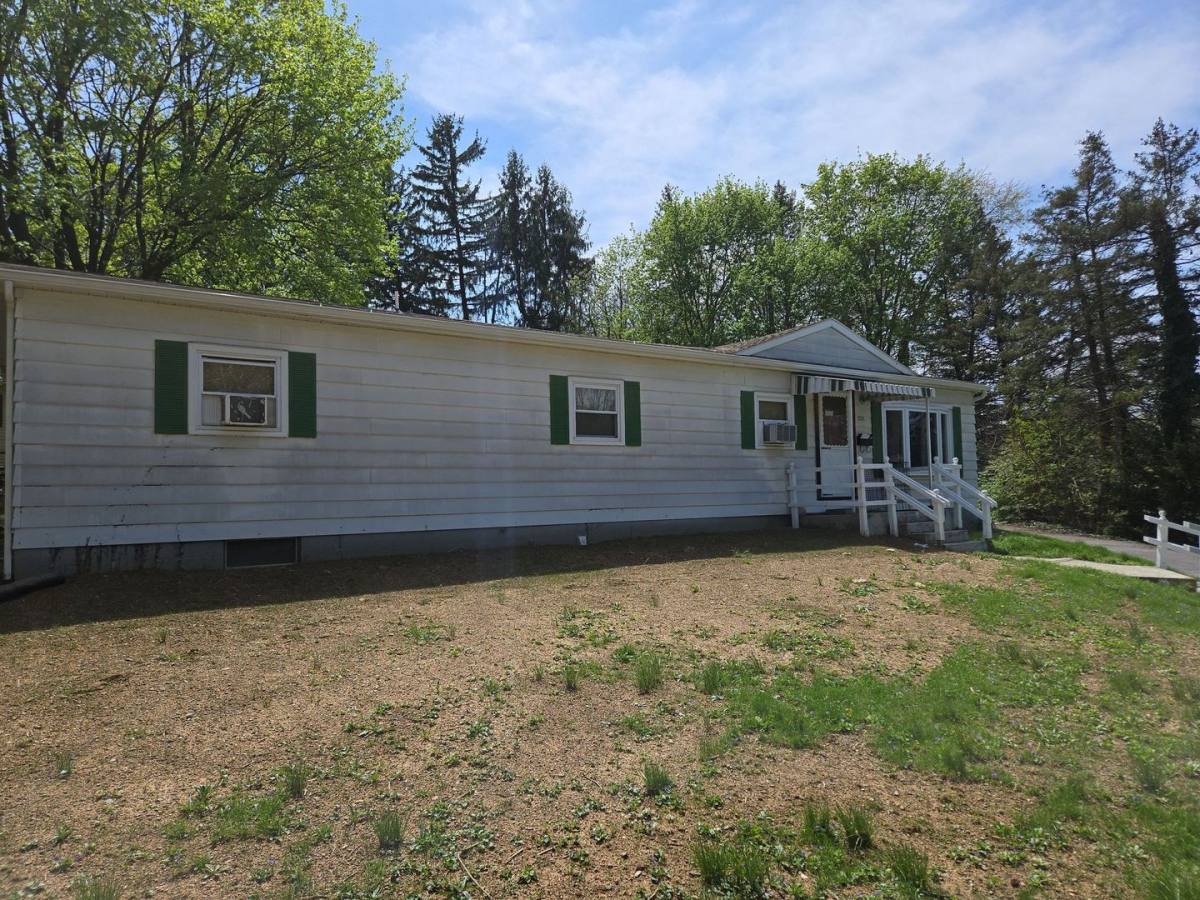 House for rent at 226 Roxbury Rd, Shippensburg, PA 17257