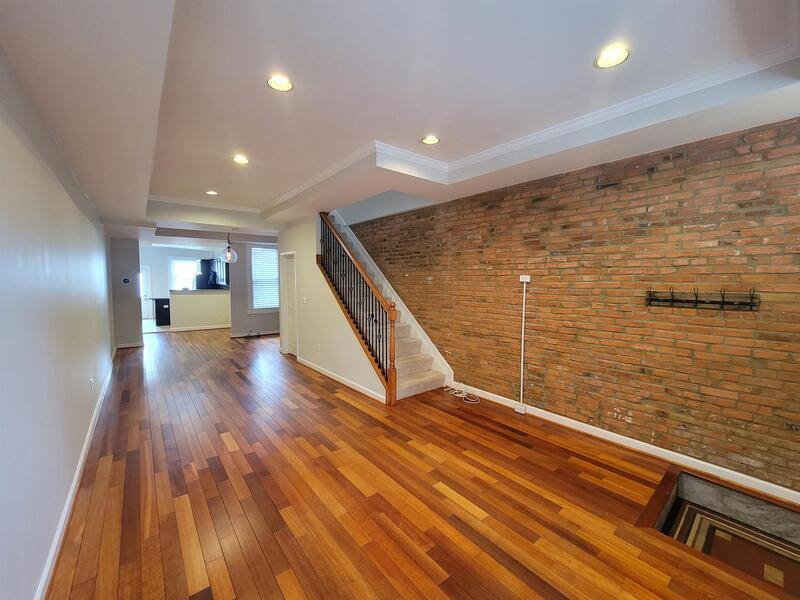 Townhouse for rent at 9 N Luzerne Ave, Baltimore, MD 21224