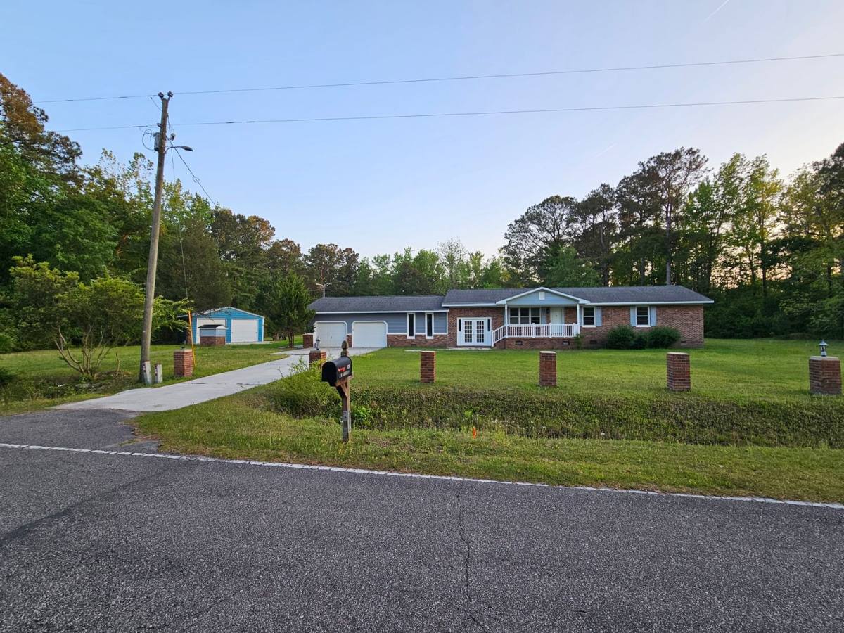 House for rent at 770 Harrison Creek Rd, Hampstead, NC 28443