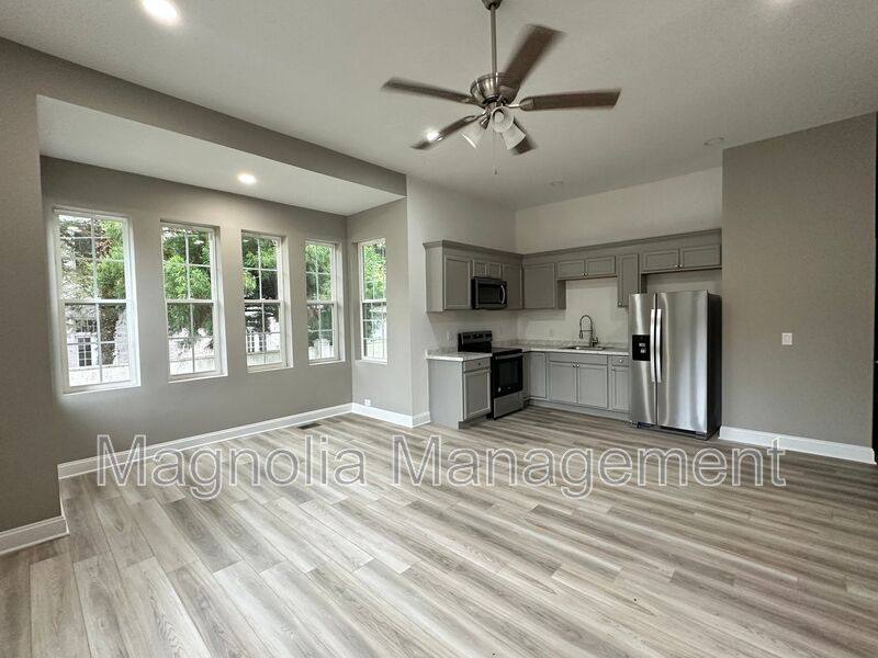 Apartment for rent at 252 Gholson Ave #A, Henderson, NC 27536