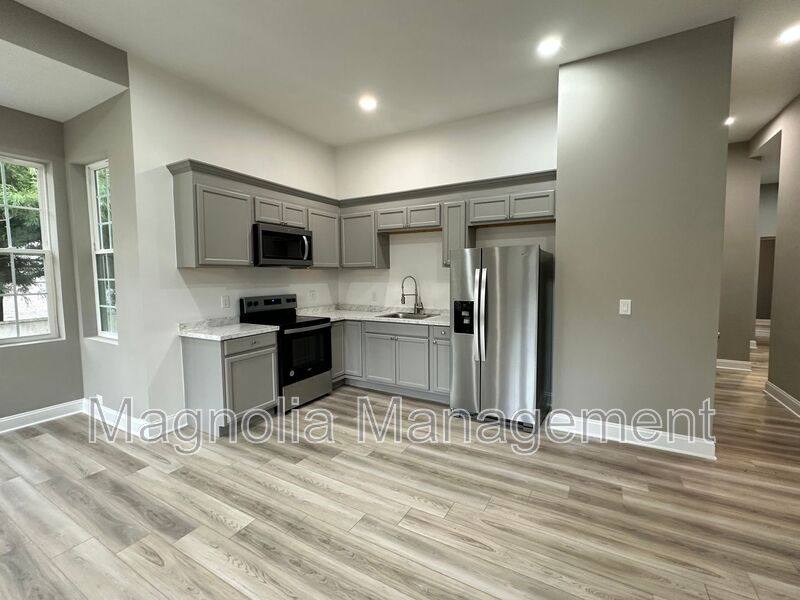 Apartment for rent at 252 Gholson Ave #A, Henderson, NC 27536