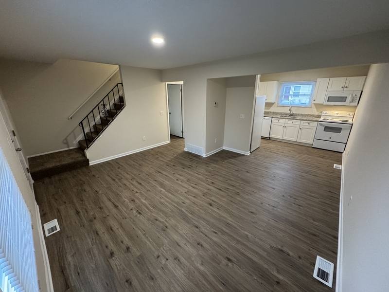 Townhouse for rent at 956-988 W Liberty St, Medina, OH 44256