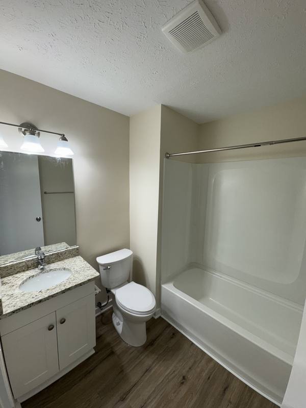 Townhouse for rent at 956-988 W Liberty St #956-B, Medina, OH 44256