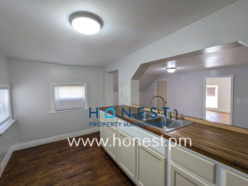 Apartment for rent at 36 Prospect St #2, Augusta, ME 04330