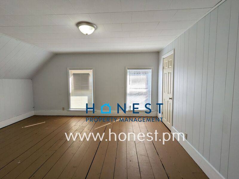 Apartment for rent at 36 Prospect St #2, Augusta, ME 04330