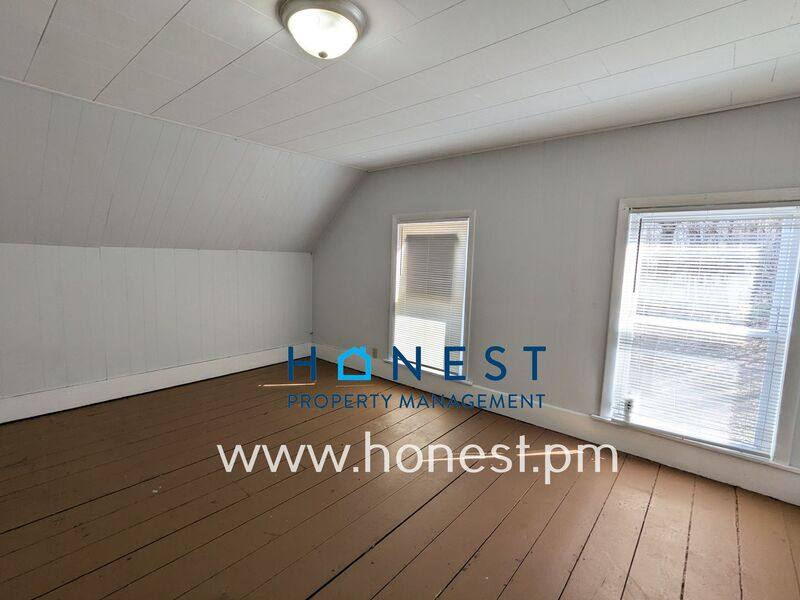 Apartment for rent at 36 Prospect St #2, Augusta, ME 04330