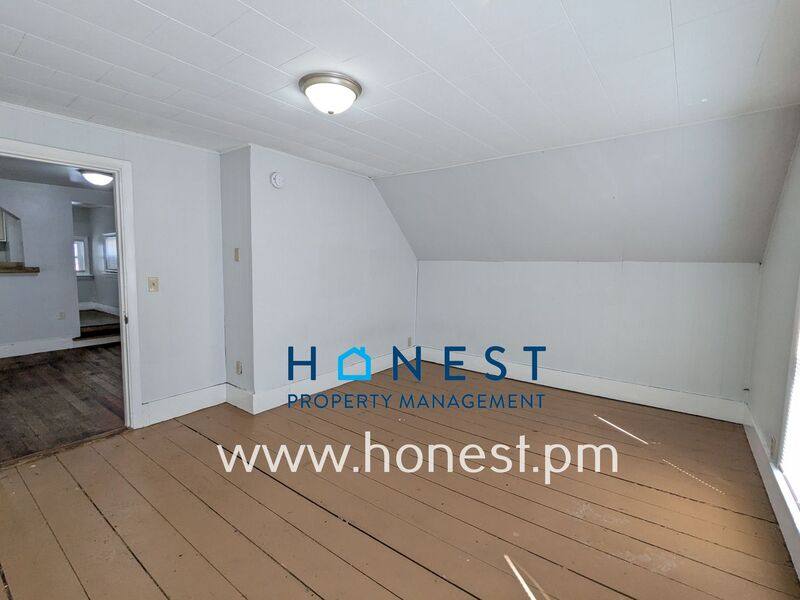 Apartment for rent at 36 Prospect St #2, Augusta, ME 04330