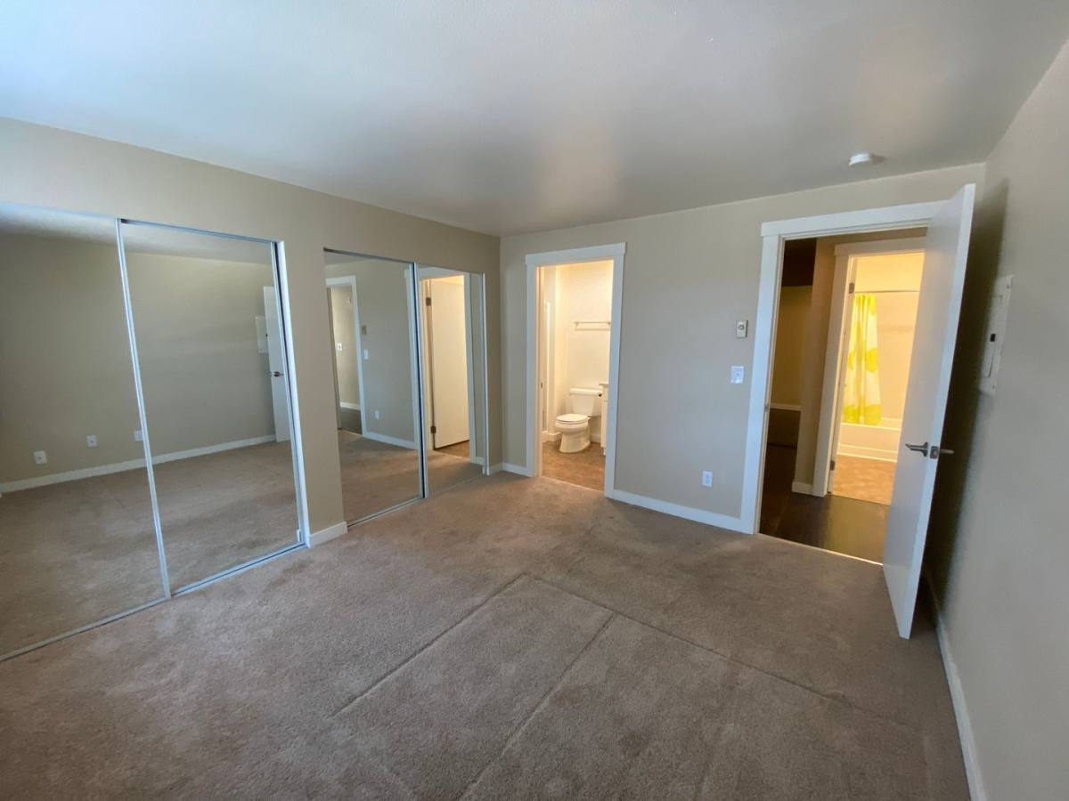 Apartment for rent at 745 Summit Ave E, Seattle, WA 98102