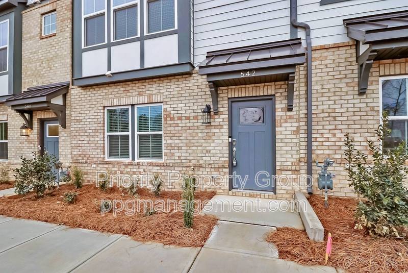 Townhouse for rent at 542 Annie Lowery Way, Davidson, NC 28036
