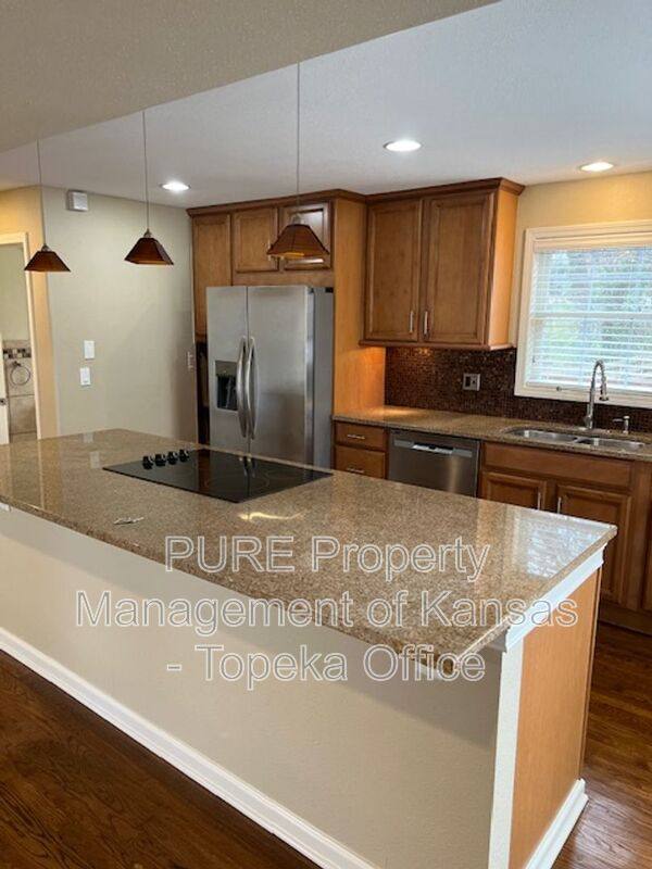 Condo for rent at 429 E 63rd Terrace, Kansas City, MO 64110