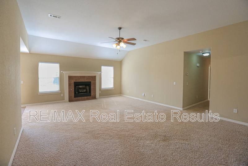 House for rent at 6303 S 37th St, Rogers, AR 72758
