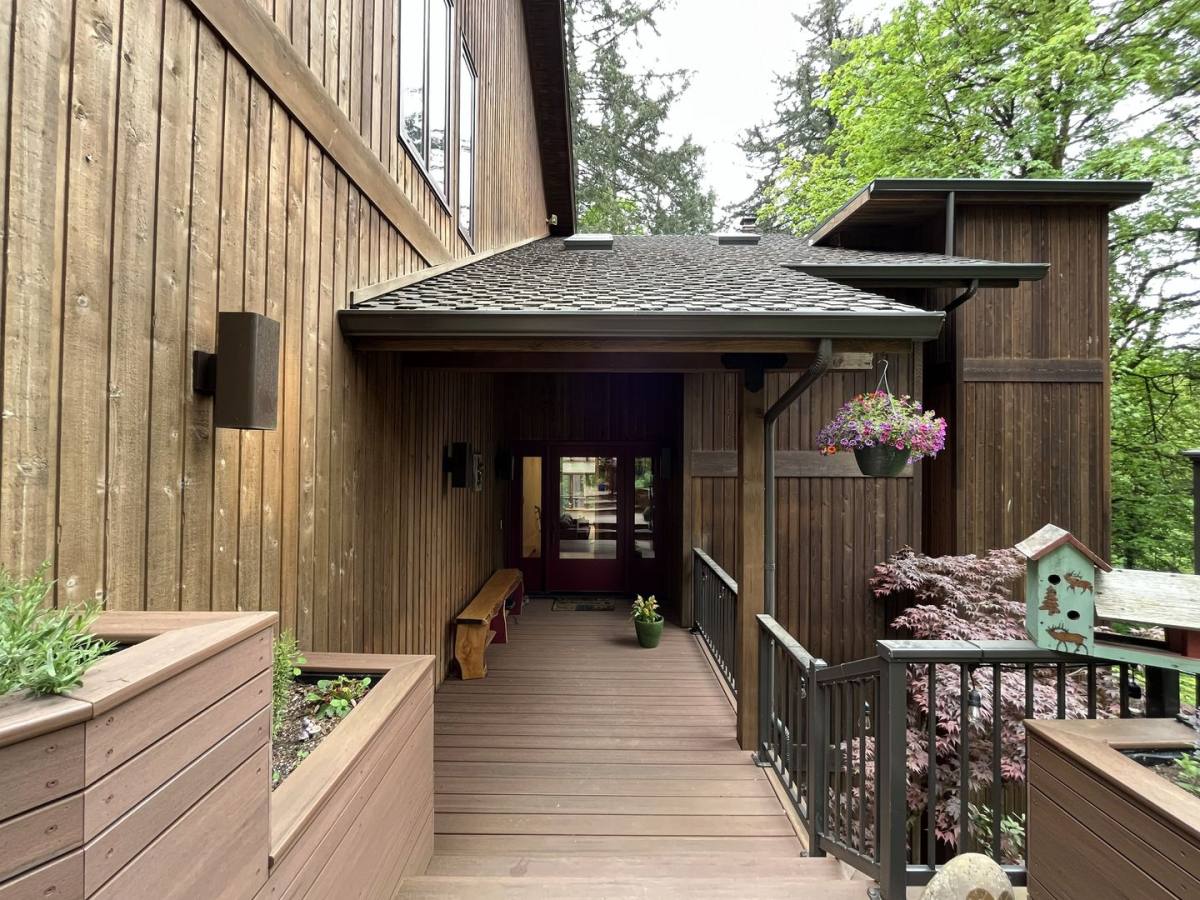 House for rent at 2654 SW Fairmount Blvd, Portland, OR 97239