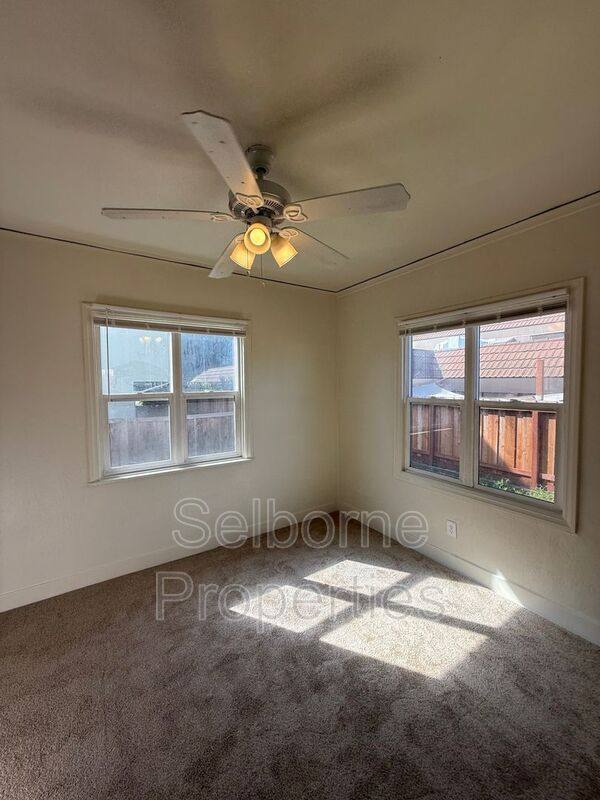 Apartment for rent at 527 Callan Ave #1, San Leandro, CA 94577