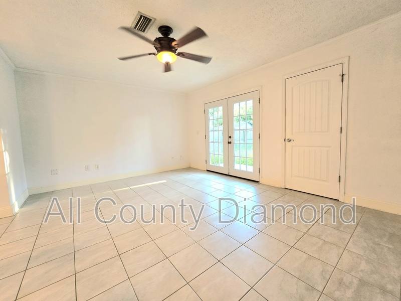 Townhouse for rent at 1913 Laurel Ave #A, Panama City, FL 32405