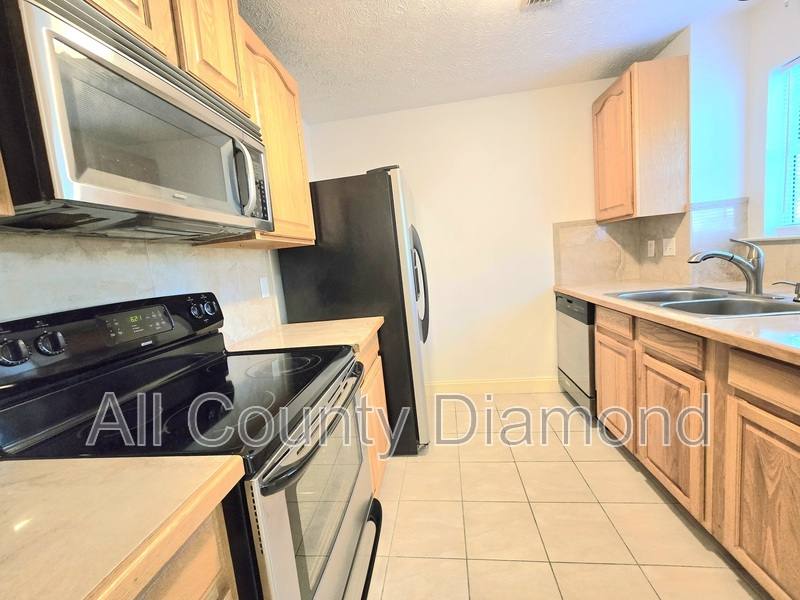 Townhouse for rent at 1913 Laurel Ave #A, Panama City, FL 32405