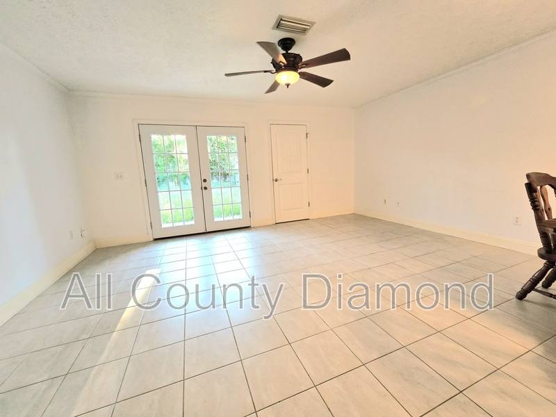 Townhouse for rent at 1913 Laurel Ave #A, Panama City, FL 32405
