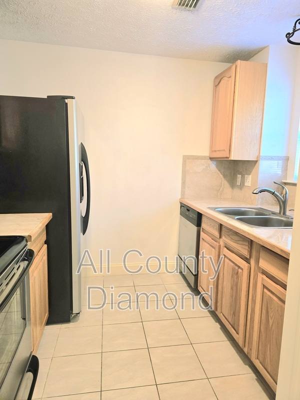 Townhouse for rent at 1913 Laurel Ave #A, Panama City, FL 32405