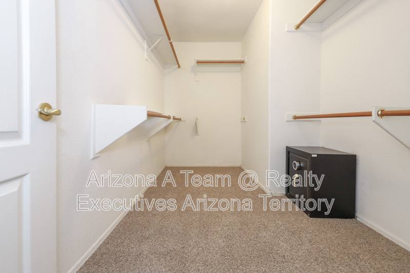 House for rent at 831 S Rincon Rising Rd, Tucson, AZ 85748