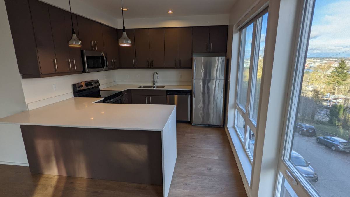 Apartment for rent at 3939 S Viewpoint Terrace, Portland, OR 97239