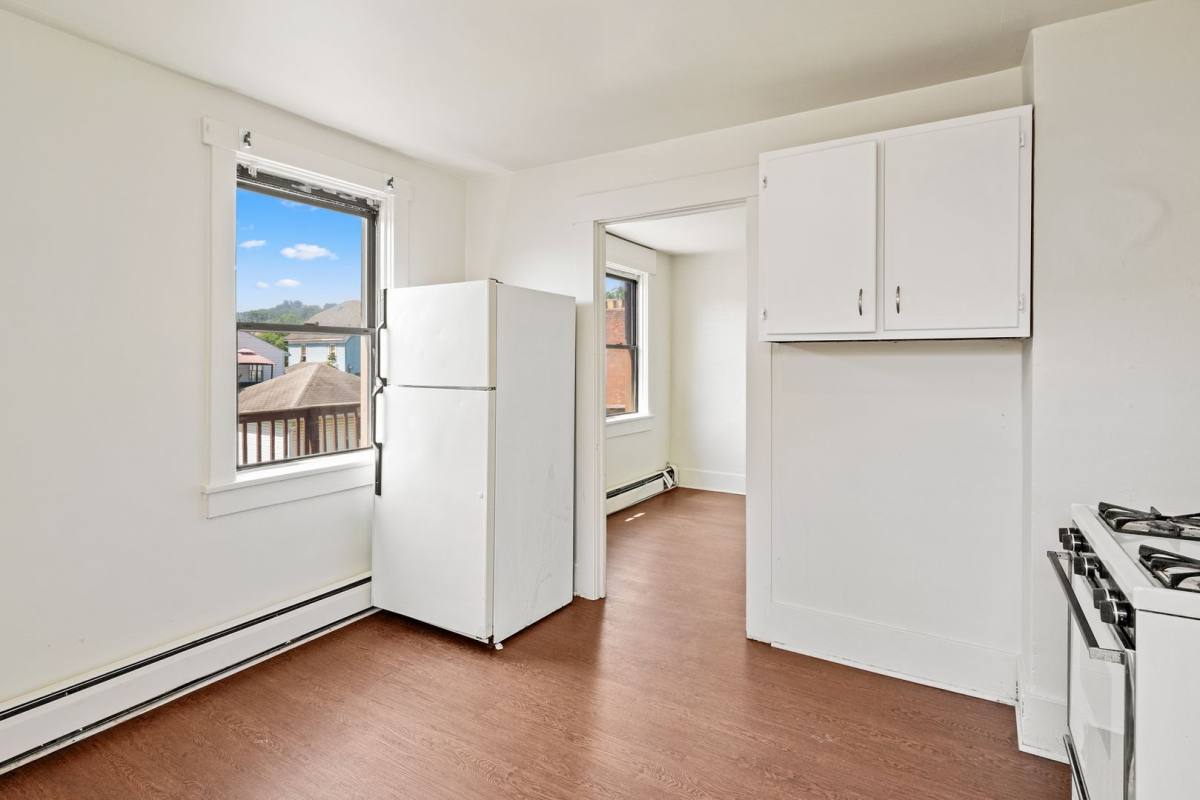 Apartment for rent at 270 15th St, Ambridge, PA 15003