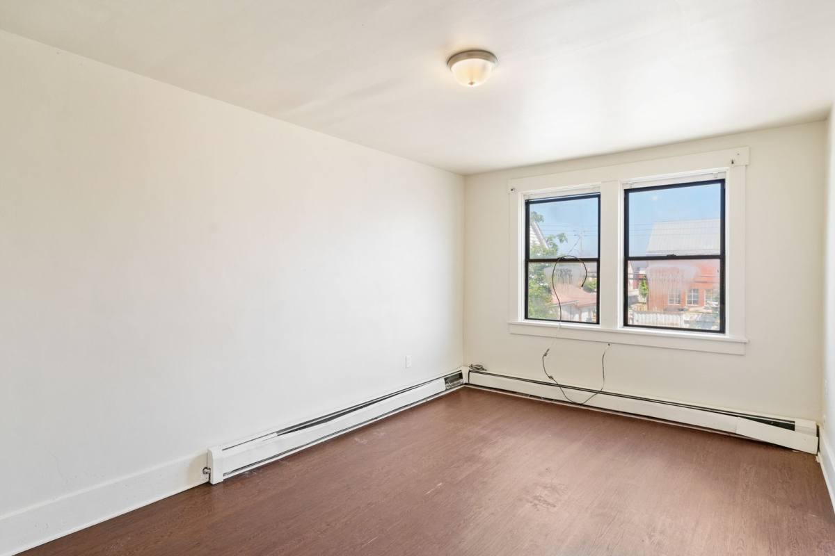 Apartment for rent at 270 15th St, Ambridge, PA 15003