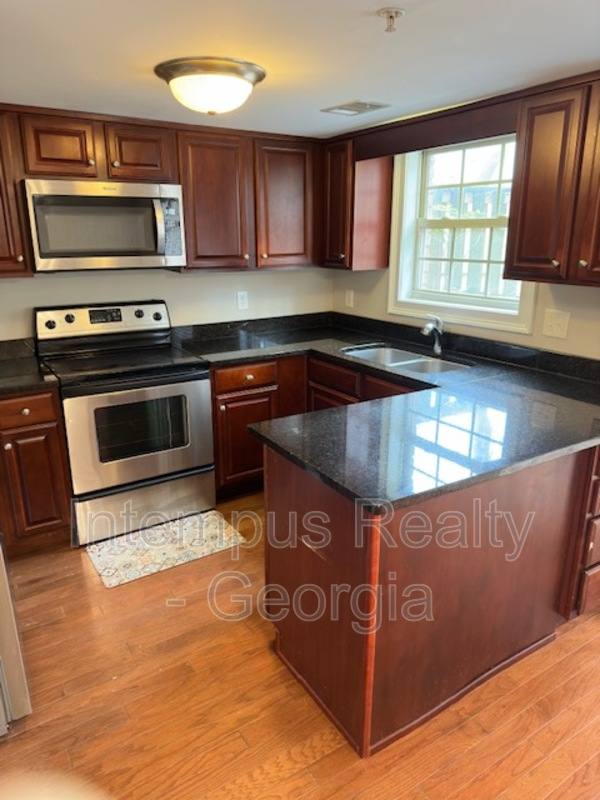 Townhouse for rent at 30 Villa Court SE, Smyrna, GA 30080