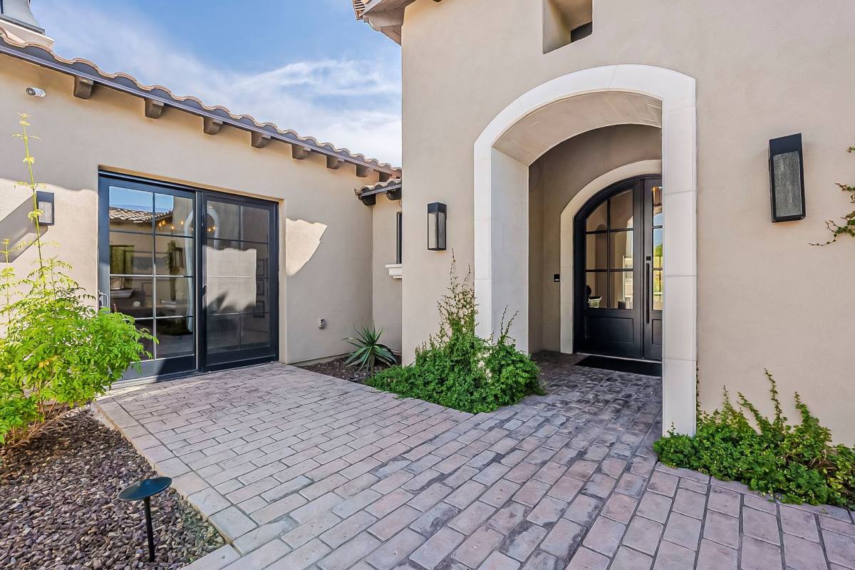 House for rent at 12016 N Sunset Vista Dr, Fountain Hills, AZ 85268
