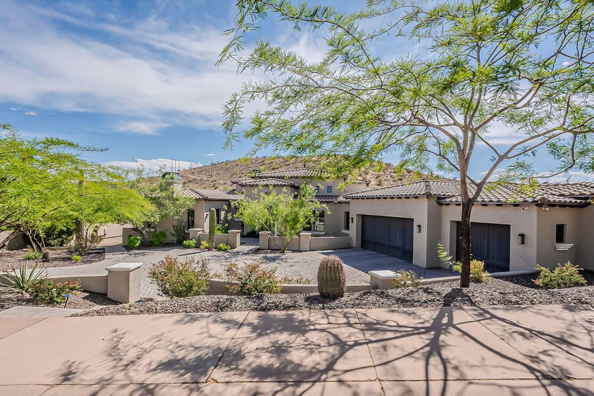 House for rent at 12016 N Sunset Vista Dr, Fountain Hills, AZ 85268