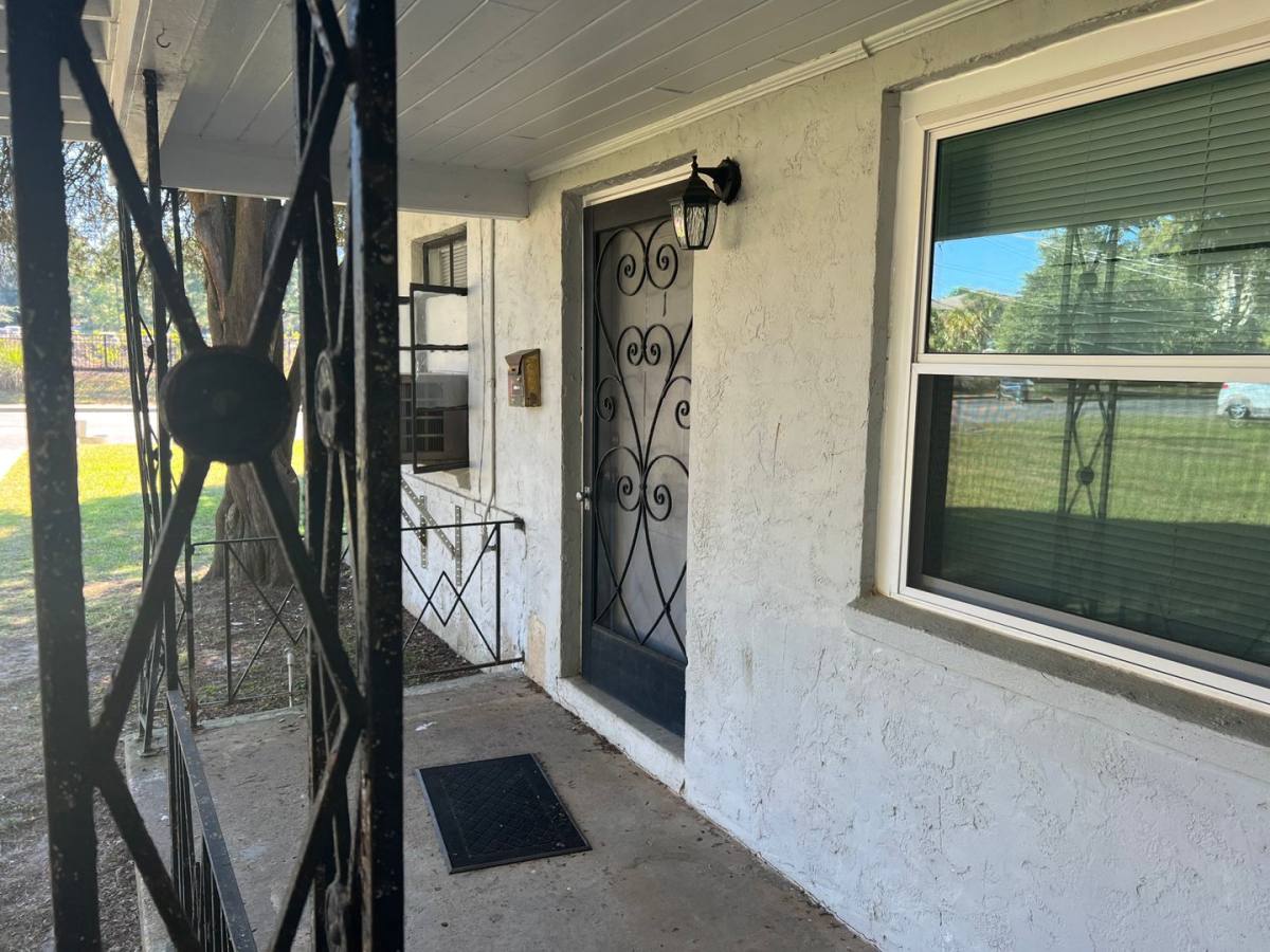 Apartment for rent at 873 Campus Circle, Tallahassee, FL 32304