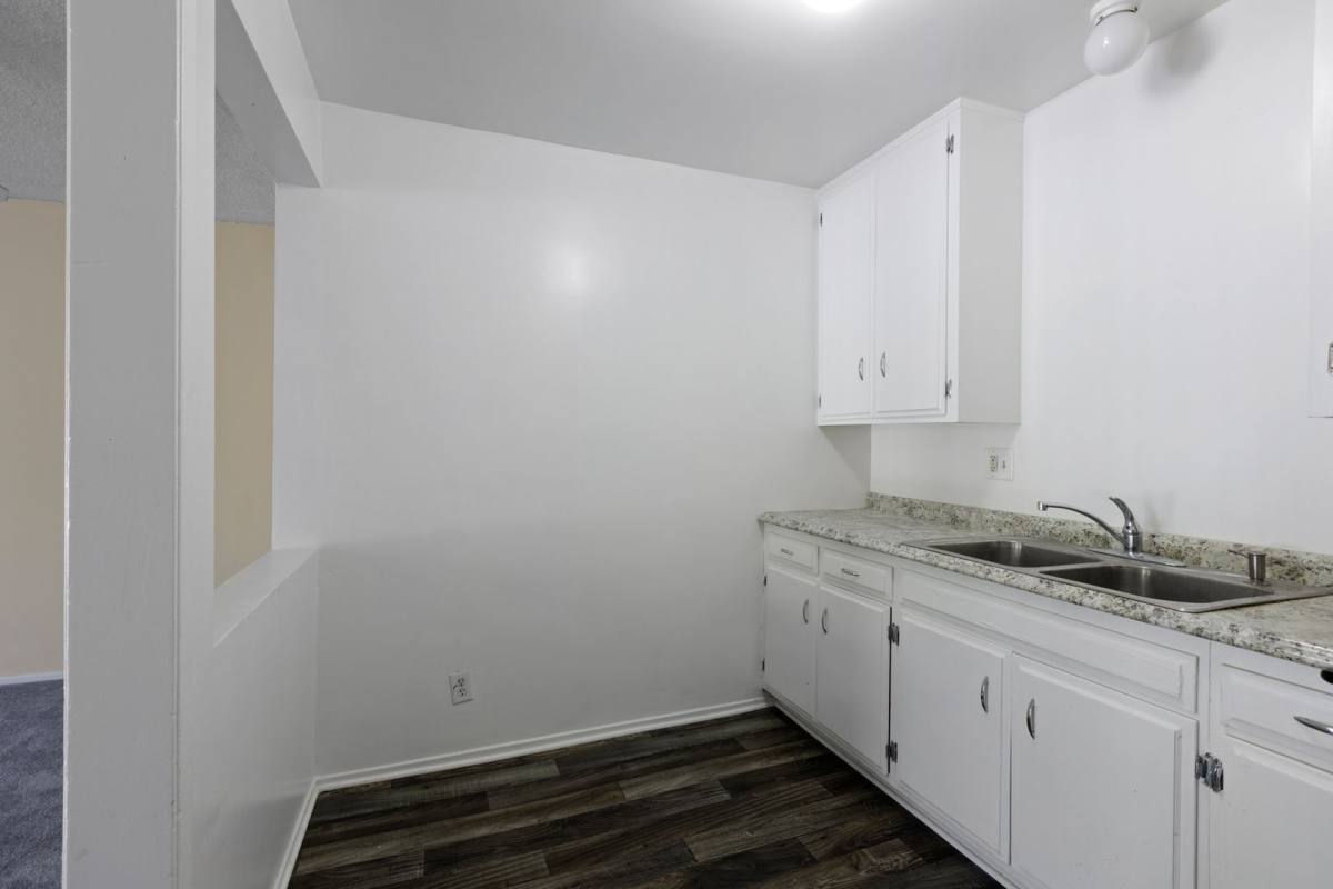 Apartment for rent at 8421 Lindley Ave, Northridge, CA 91325
