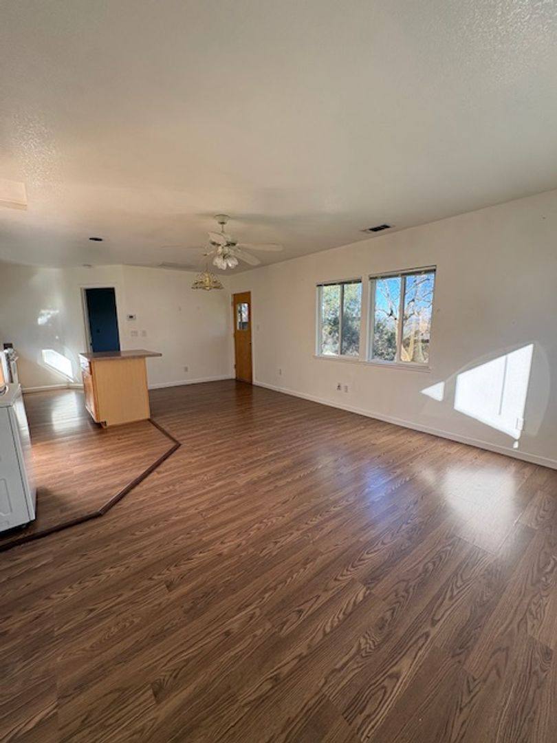 House for rent at 8540 Hubbard Rd, Auburn, CA 95602
