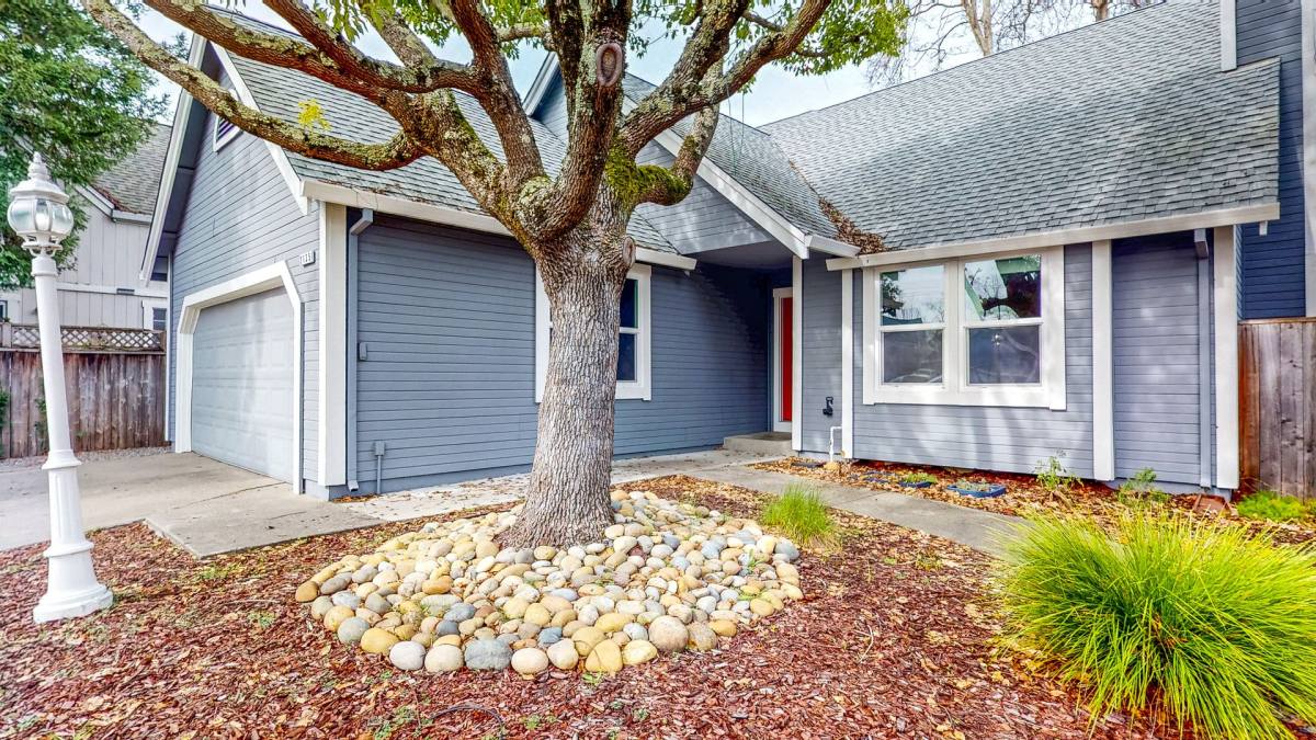 House for rent at 2135 Pebblewood Court, Santa Rosa, CA 95403