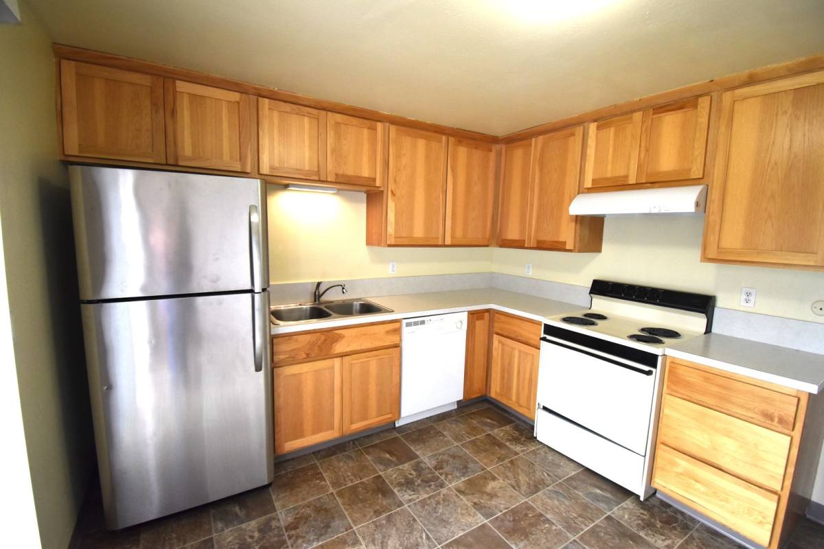 Apartment for rent at 325, 335, 345, 355, 365, 375 S, Lebanon, OR 97355