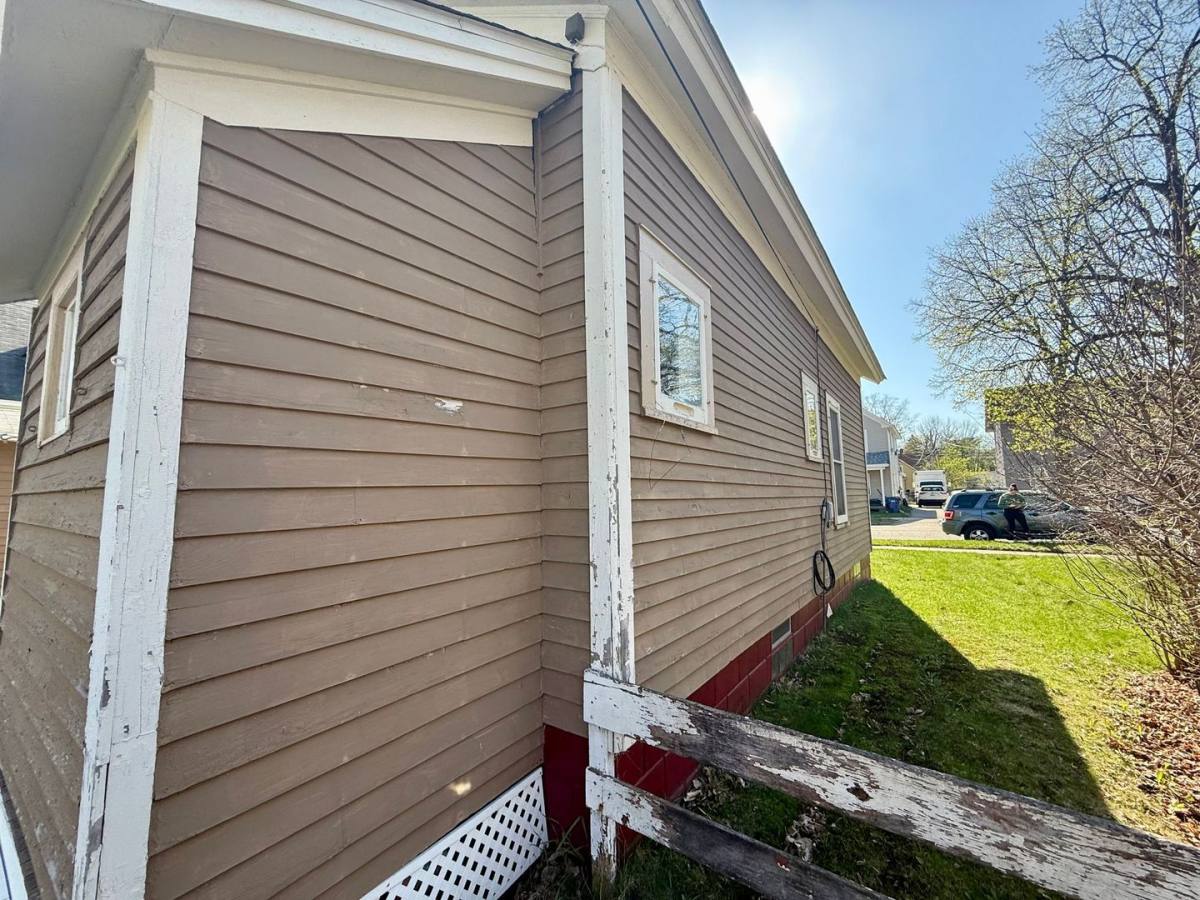 House for rent at 1005 S 5th Ave, Wausau, WI 54401