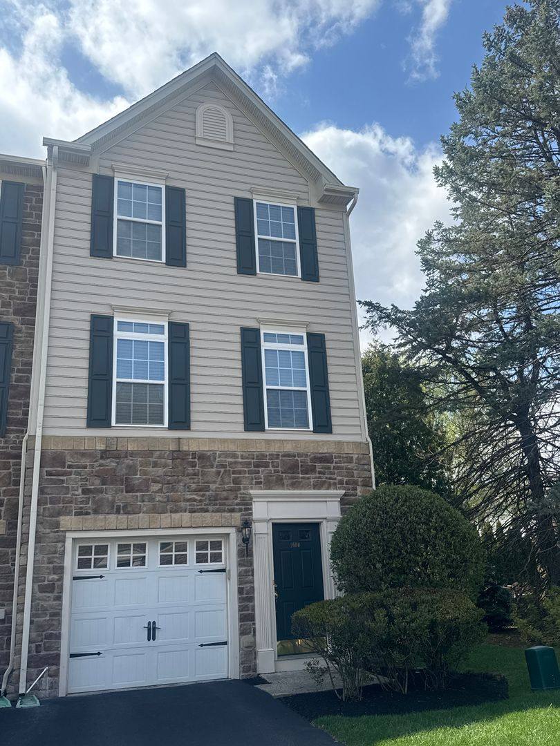 Condo for rent at 1600 Oakridge Lane, Hellertown, PA 18055