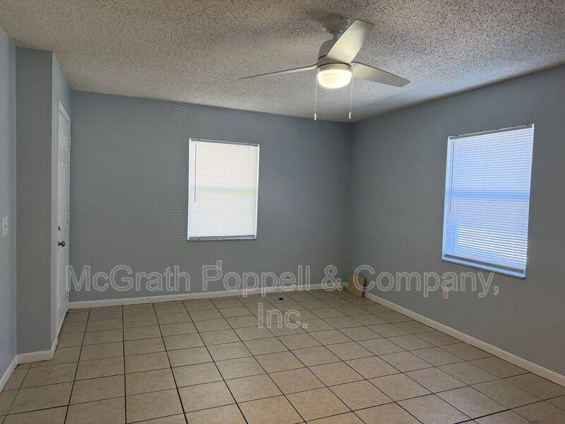 Apartment for rent at 1408 Spencer #A, Plant City, FL 33563