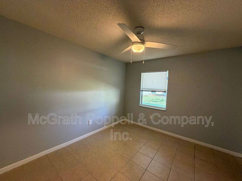 Apartment for rent at 1408 Spencer #A, Plant City, FL 33563