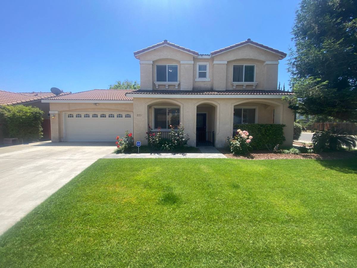 House for rent at 2237 W Wall Court, Porterville, CA 93257
