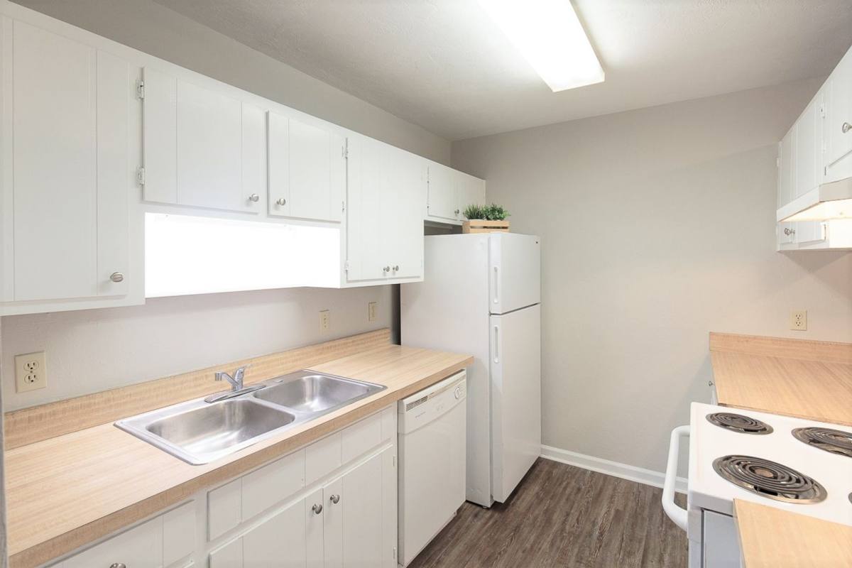 Apartment for rent at 671 Holyoke Court, Tallahassee, FL 32301