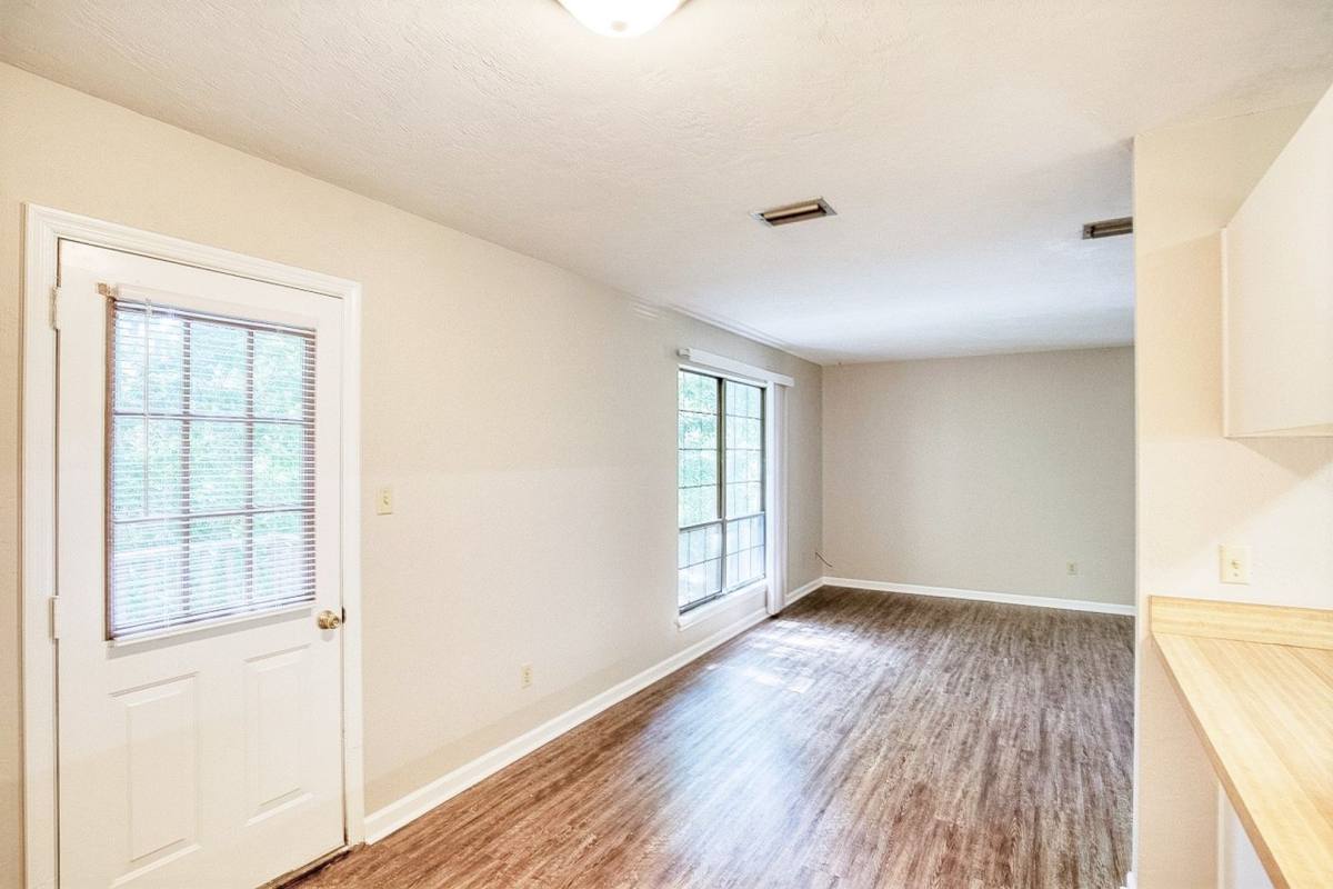 Apartment for rent at 671 Holyoke Court, Tallahassee, FL 32301