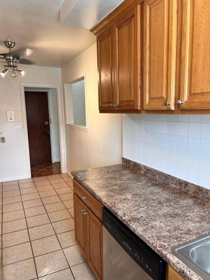 Apartment for rent at 2750 Linshaw Court, Cincinnati, OH 45208