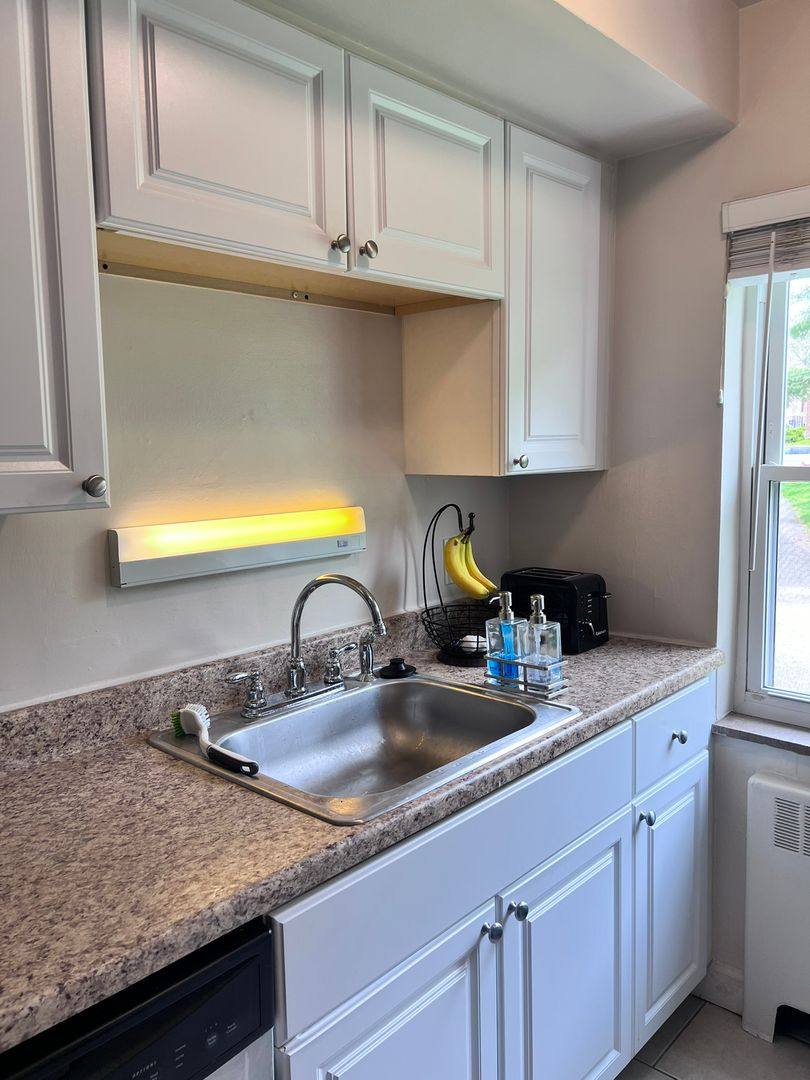 Apartment for rent at 2816 Astoria, Cincinnati, OH 45208