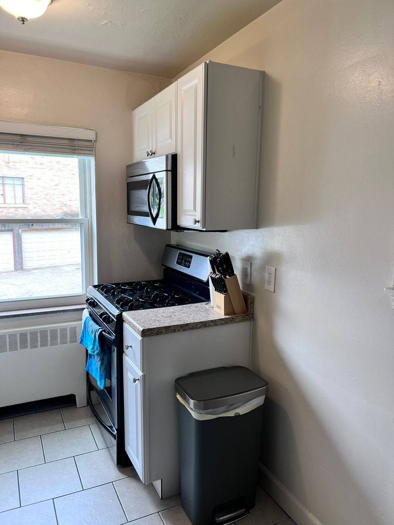 Apartment for rent at 2816 Astoria, Cincinnati, OH 45208