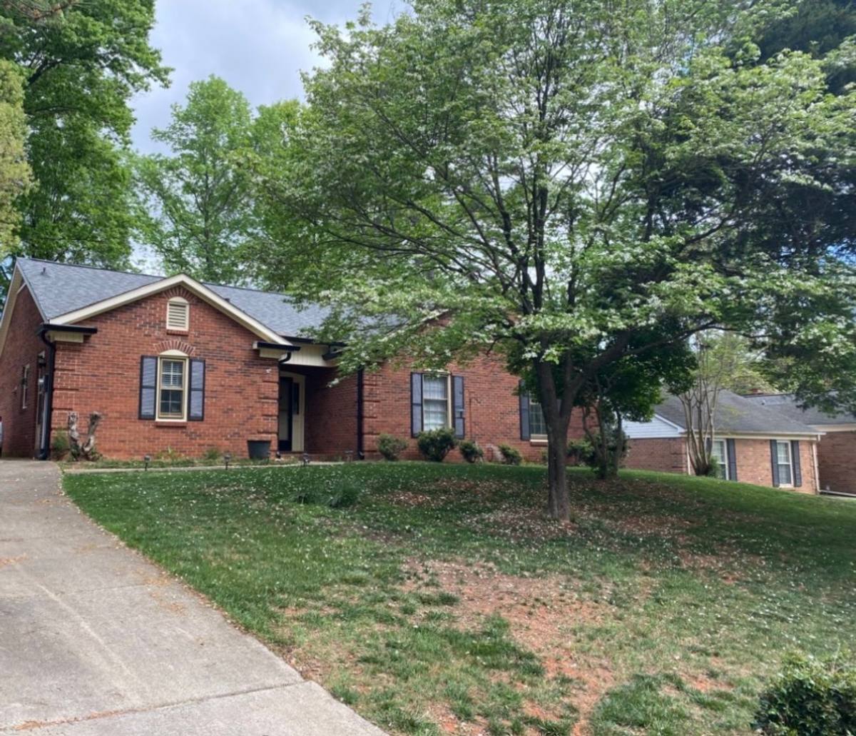 House for rent at 8927 Treehaven Dr, Charlotte, NC 28270